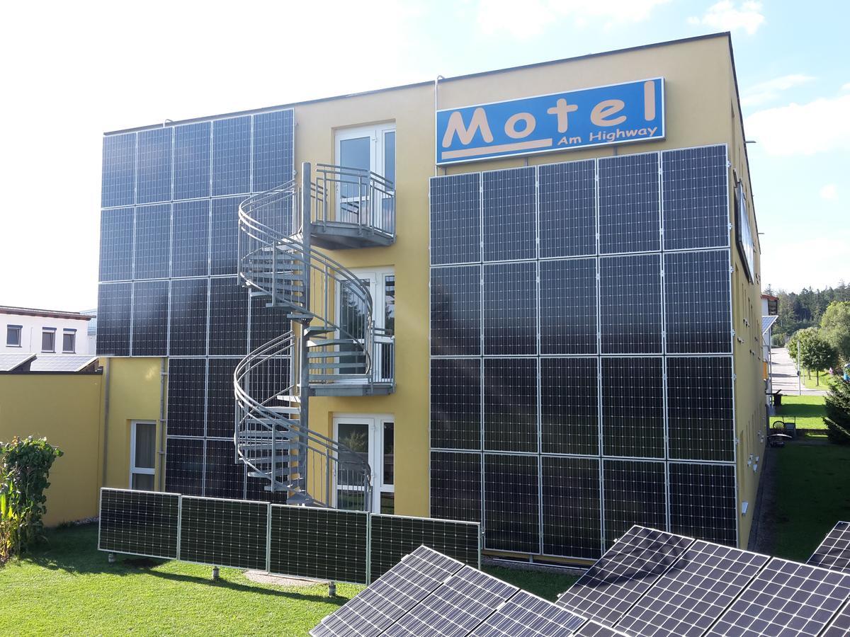 Motel Am Highway Althengstett Exteriér fotografie